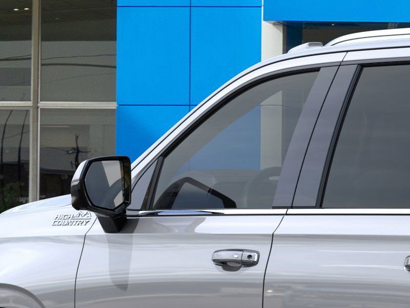 New 2026 Chevrolet Suburban High Country image 12