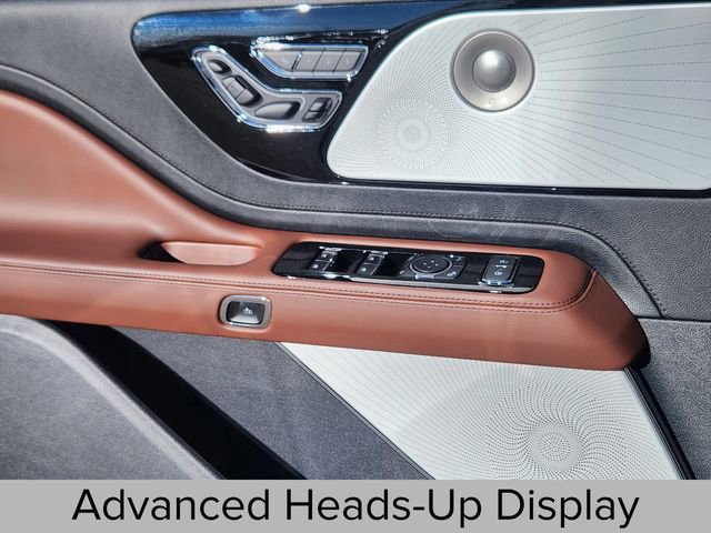 Certified 2025 Lincoln Aviator Reserve w/ Equipment Group 201A image 12