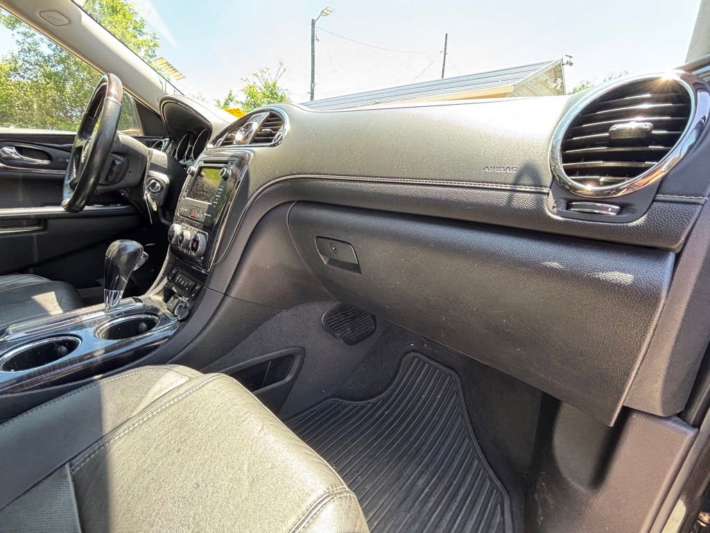 Used 2017 Buick Enclave Leather FWD image 15
