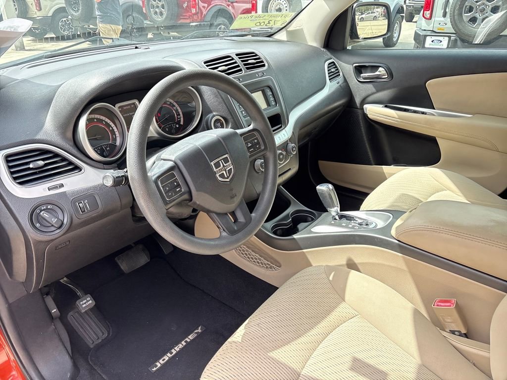 Used 2013 Dodge Journey SXT w/ Flexible Seating Group image 5