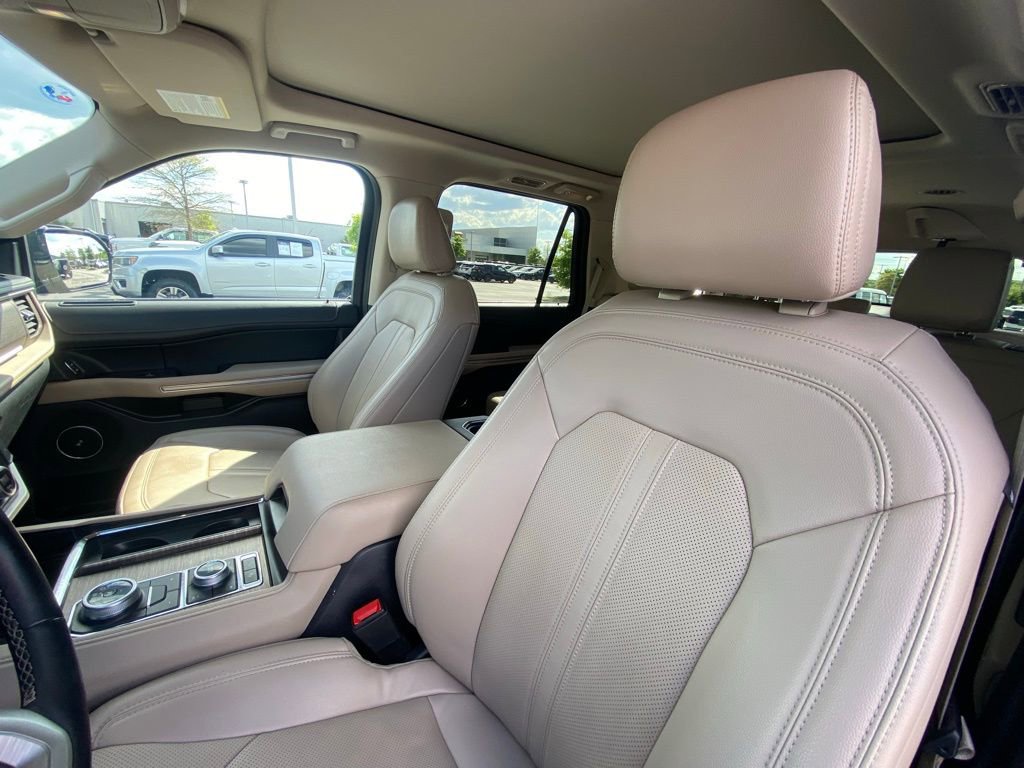 Certified 2024 Ford Expedition Limited image 21