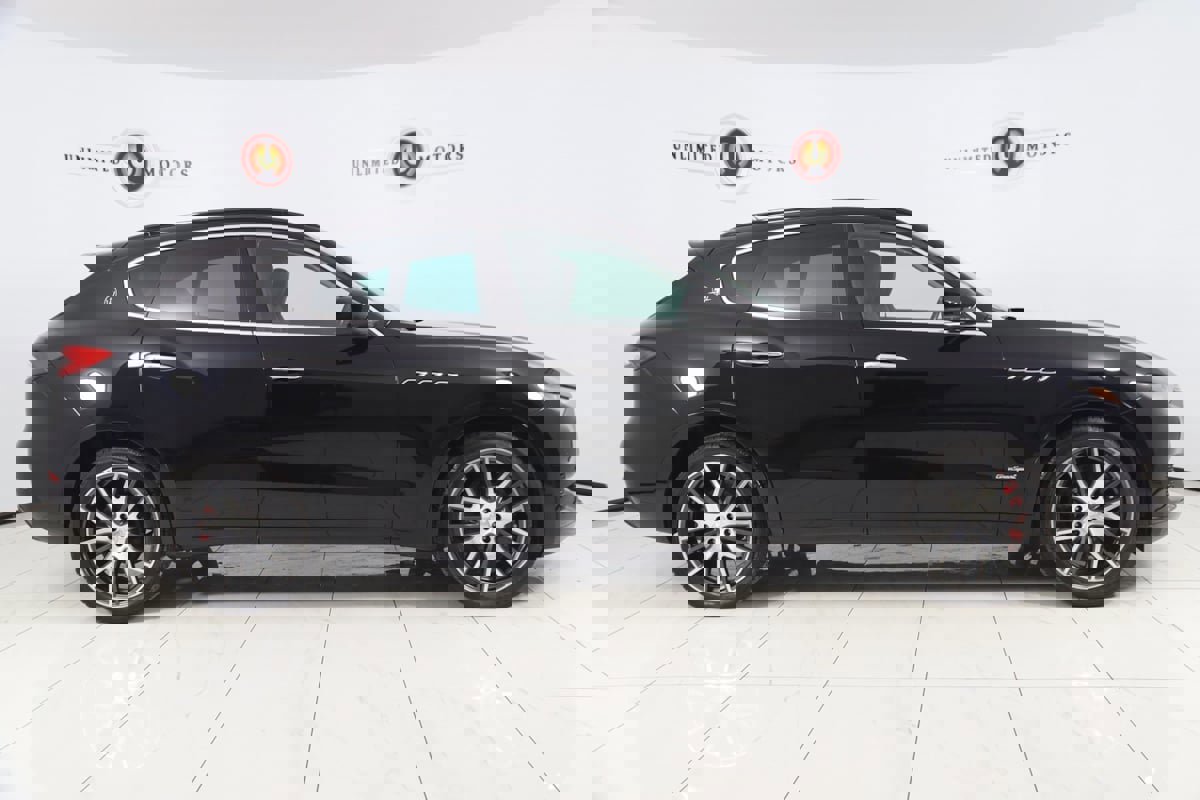 Used 2018 Maserati Levante S GranSport image 2
