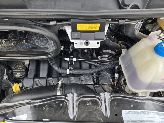 Used 2025 RAM ProMaster 2500 FWD image 32