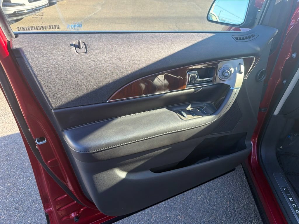 Used 2013 Lincoln MKX AWD image 11