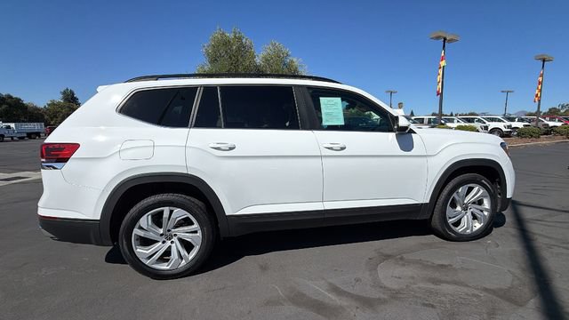 Used 2023 Volkswagen Atlas SE w/ Panoramic Sunroof Package AWD/4WD image 3