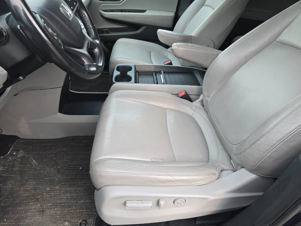 Used 2023 Honda Odyssey EX-L image 29