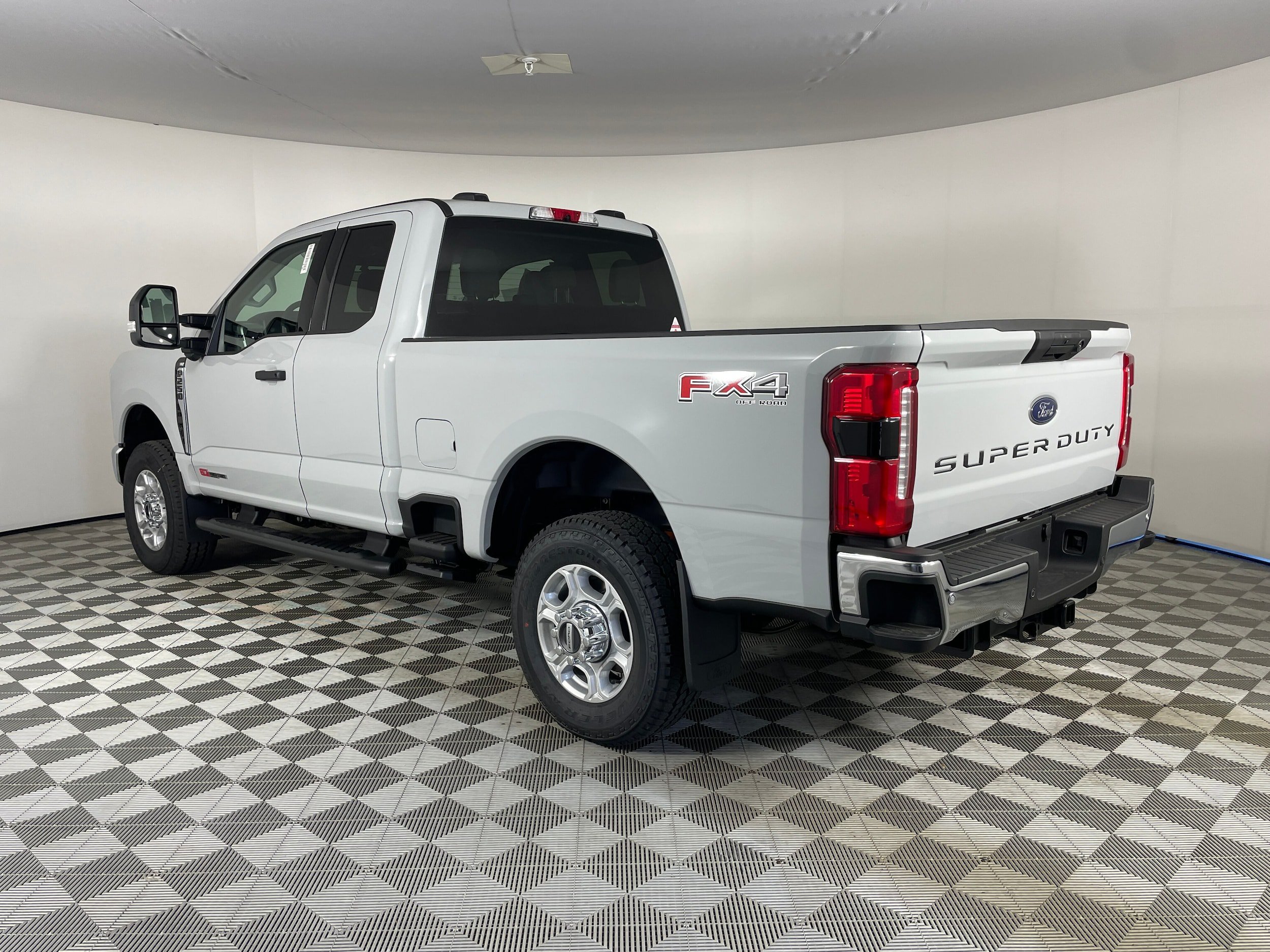New 2026 Ford F250 XLT w/ 360-Degree Camera Package AWD/4WD image 8