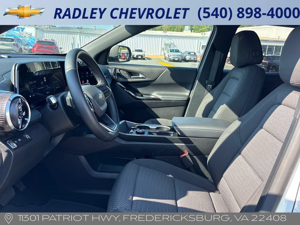 Certified 2026 Chevrolet Equinox LT FWD image 3