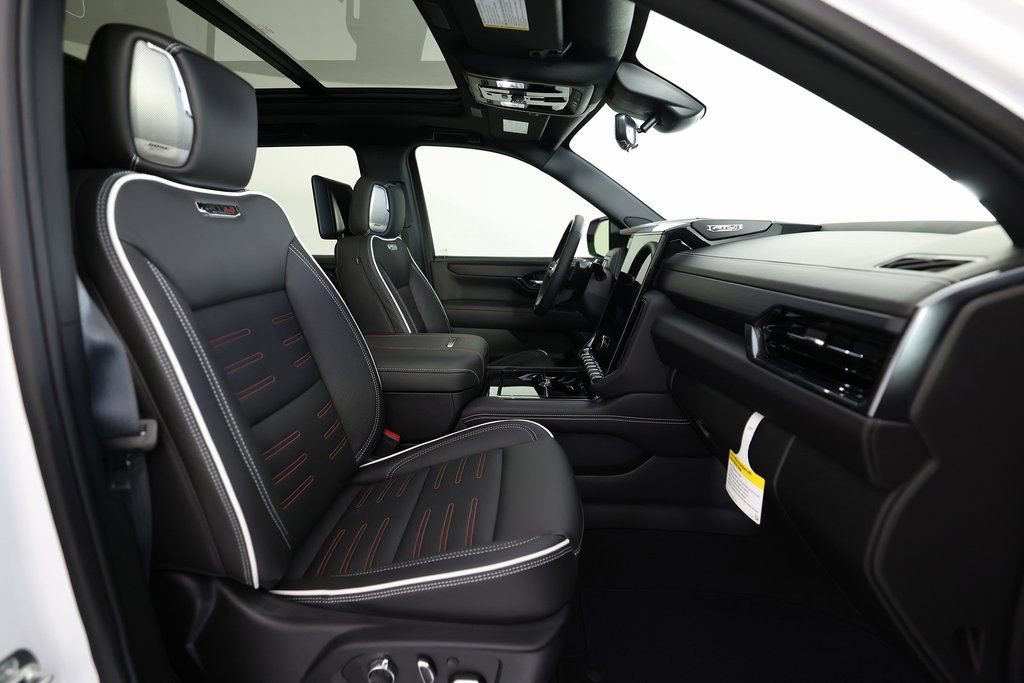 Used 2026 GMC Yukon AT4 Ultimate image 10