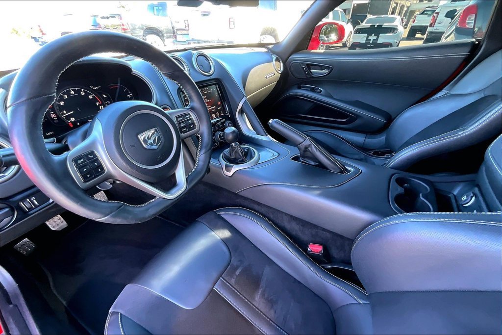 Used 2013 SRT Viper GTS RWD image 9