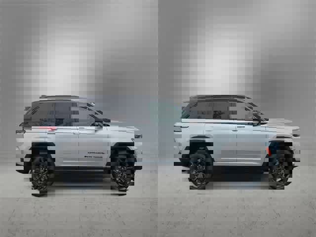 New 2025 Jeep Grand Cherokee Limited image 9