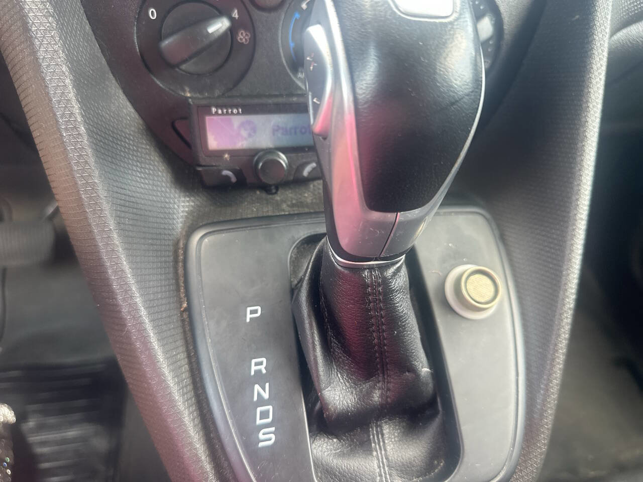 Used 2015 Ford Transit Connect XL image 29