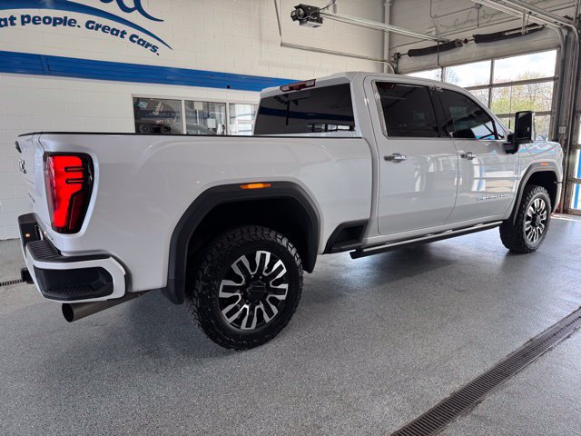 Used 2025 GMC Sierra 2500 Denali Ultimate AWD/4WD image 12