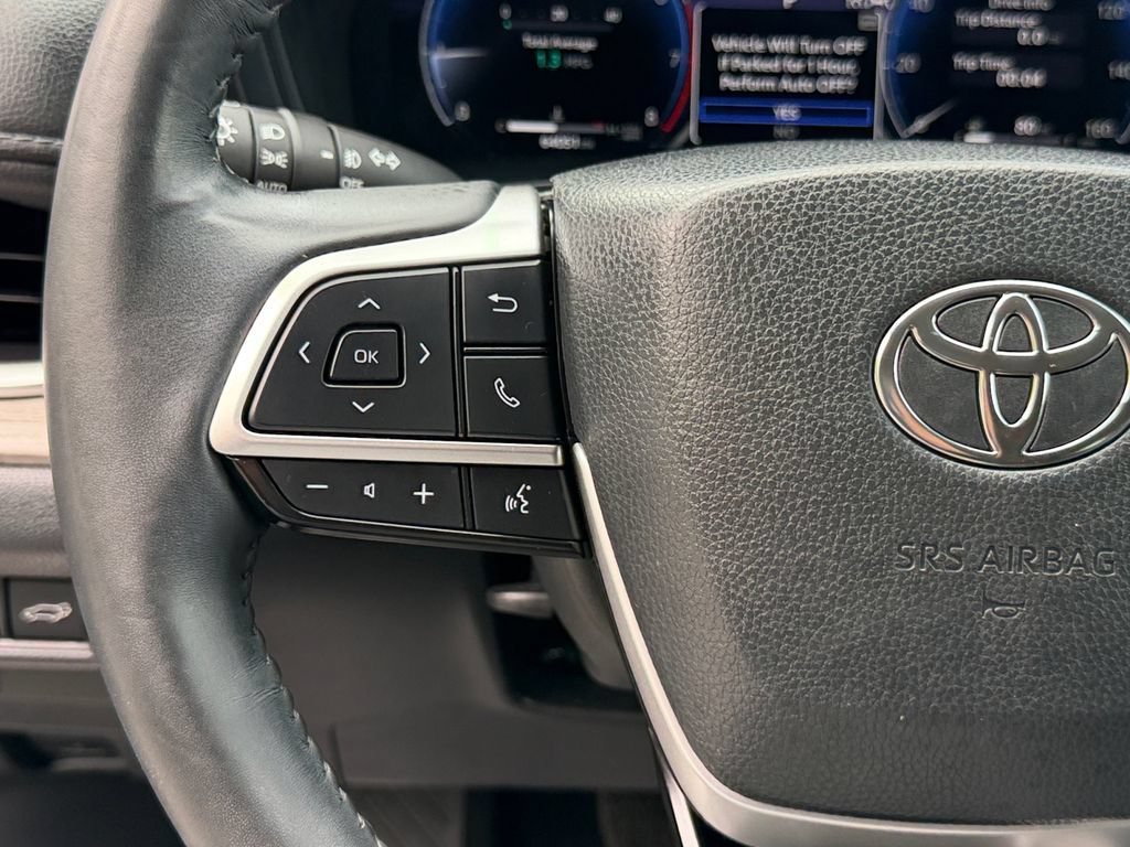 Used 2024 Toyota Grand Highlander AWD image 19