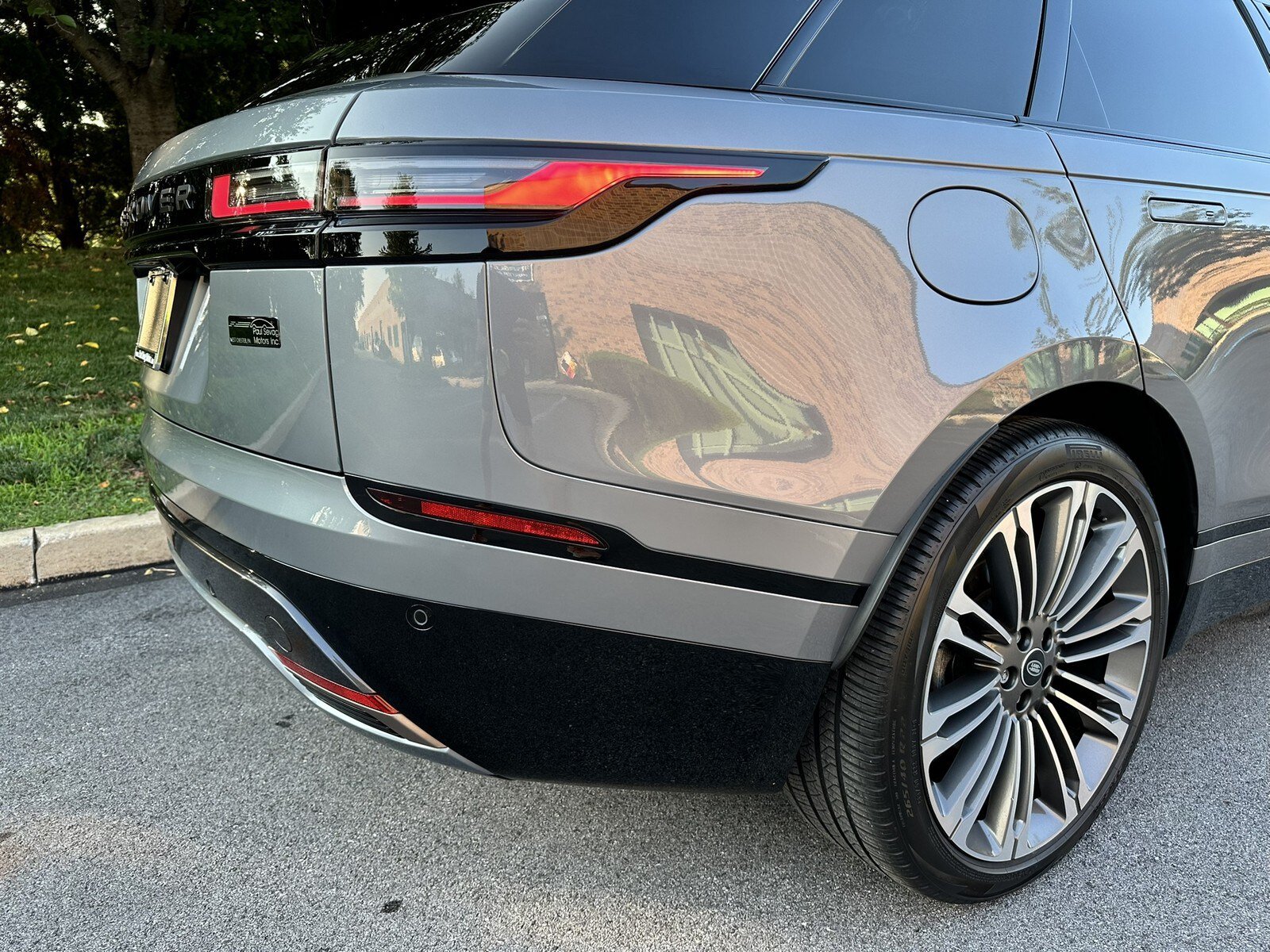 Used 2024 Land Rover Range Rover Velar Dynamic HSE AWD/4WD image 48