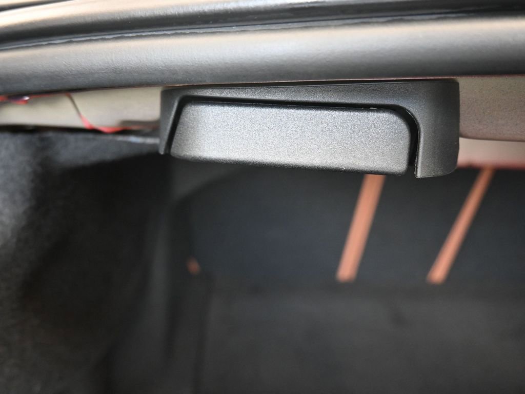 Used 2019 Mercedes-Benz E 450 Coupe w/ AMG Line Package image 52