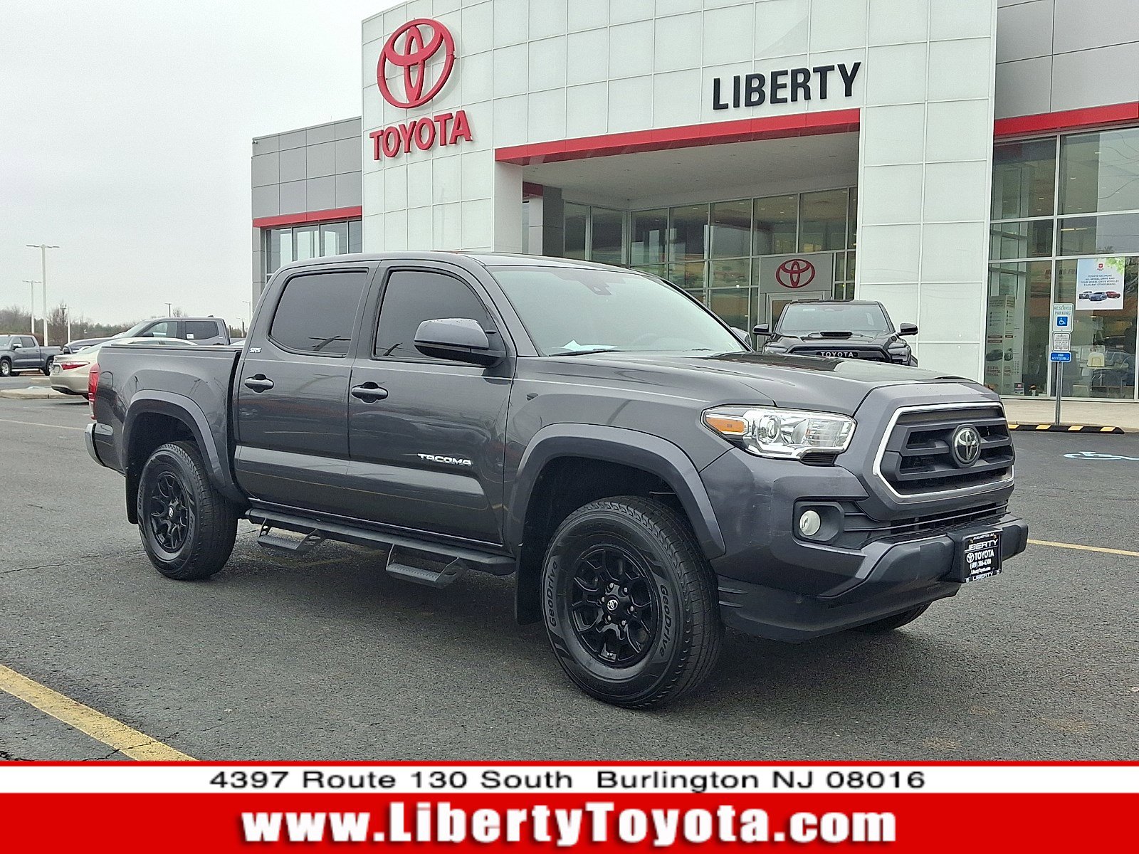 Used 2020 Toyota Tacoma SR5 image 1
