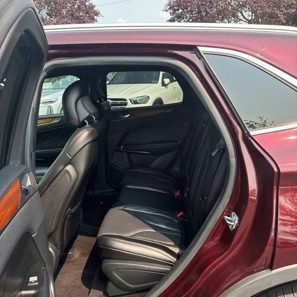 Used 2019 Lincoln MKC Reserve AWD/4WD image 16
