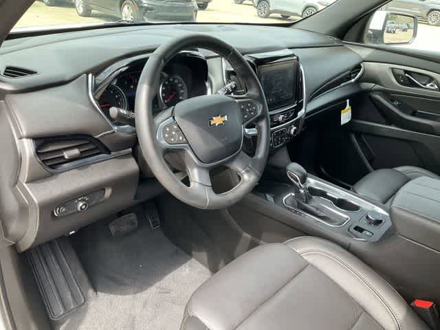 Used 2023 Chevrolet Traverse LT image 10