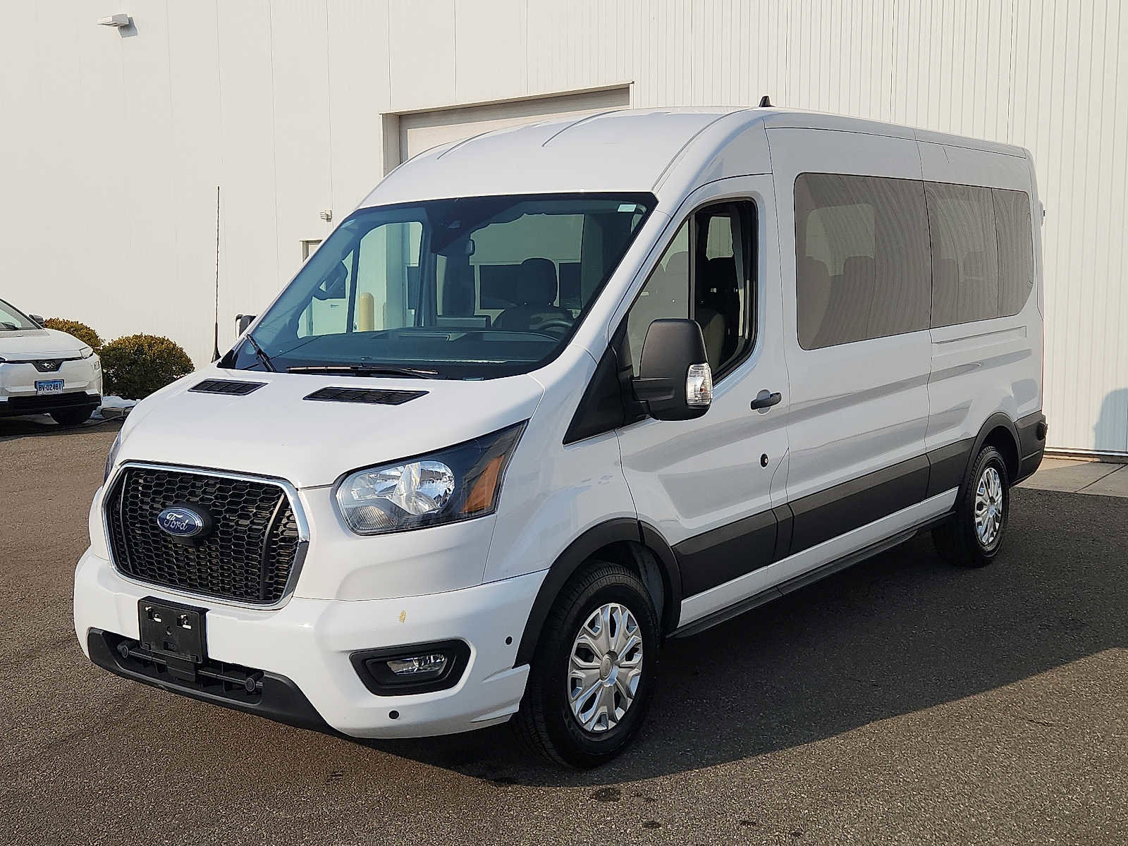 Used 2024 Ford Transit 350 XLT image 3