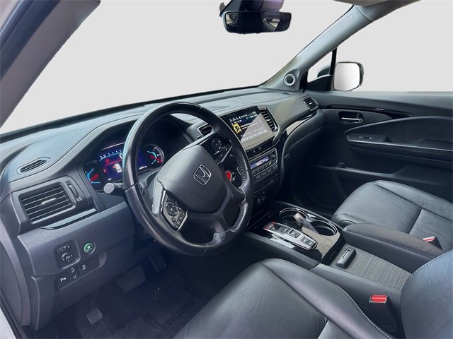 Used 2022 Honda Pilot Touring image 7