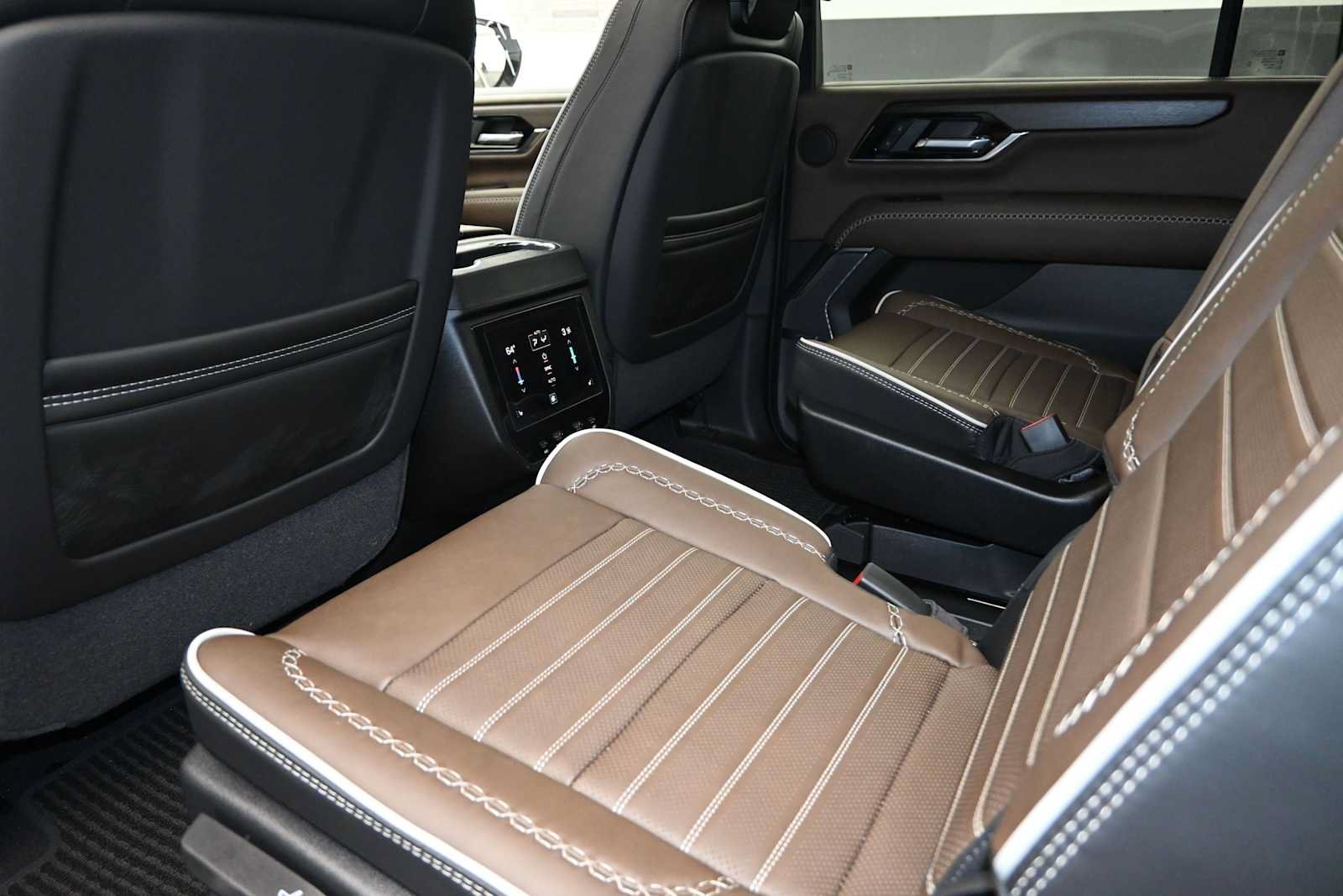 New 2026 GMC Yukon XL Denali Ultimate AWD/4WD image 27