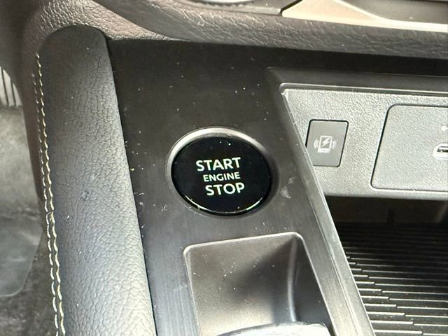 New 2025 Nissan Kicks SV image 27