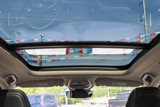 Used 2023 Volvo XC60 B5 Plus w/ Climate Package image 12