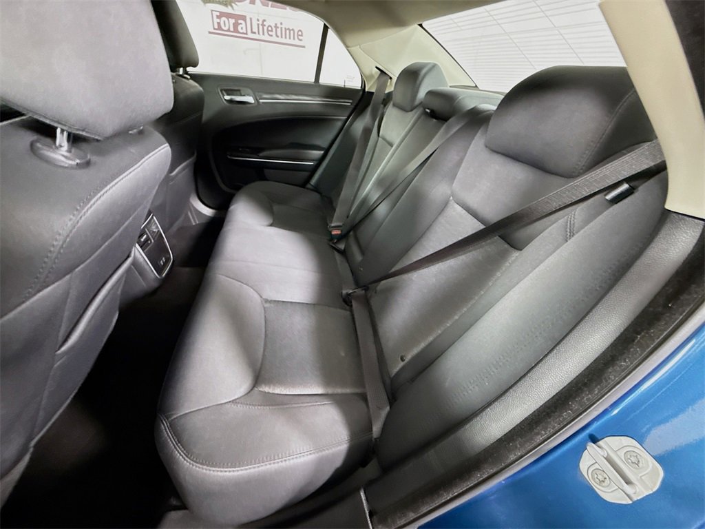 Used 2021 Chrysler 300 Touring w/ Sport Appearance Package image 26