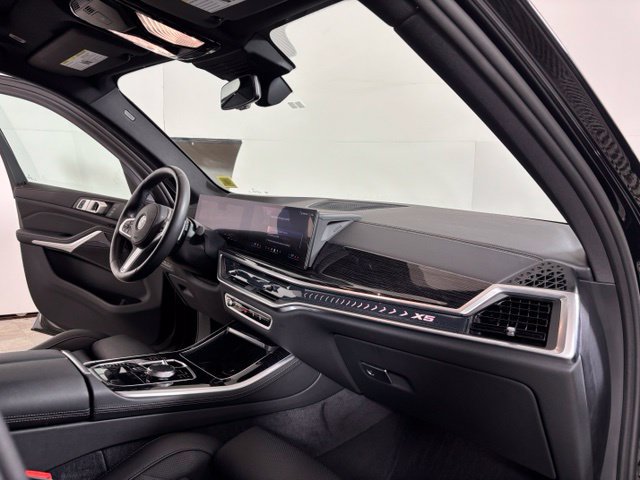 Used 2024 BMW X5 xDrive40i w/ M Sport Package AWD/4WD image 22