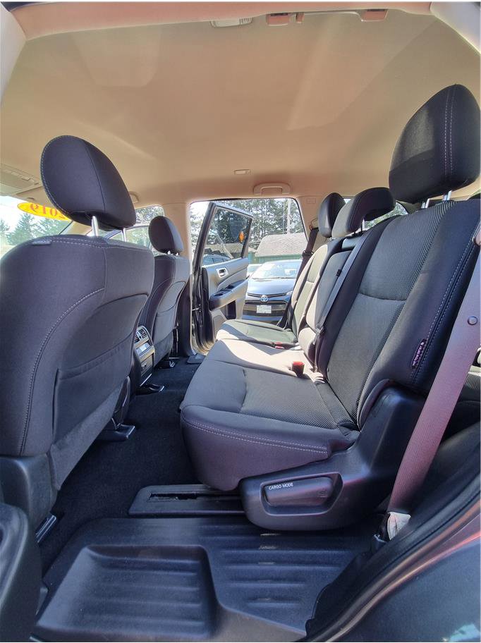 Used 2019 Nissan Pathfinder SV AWD/4WD image 11