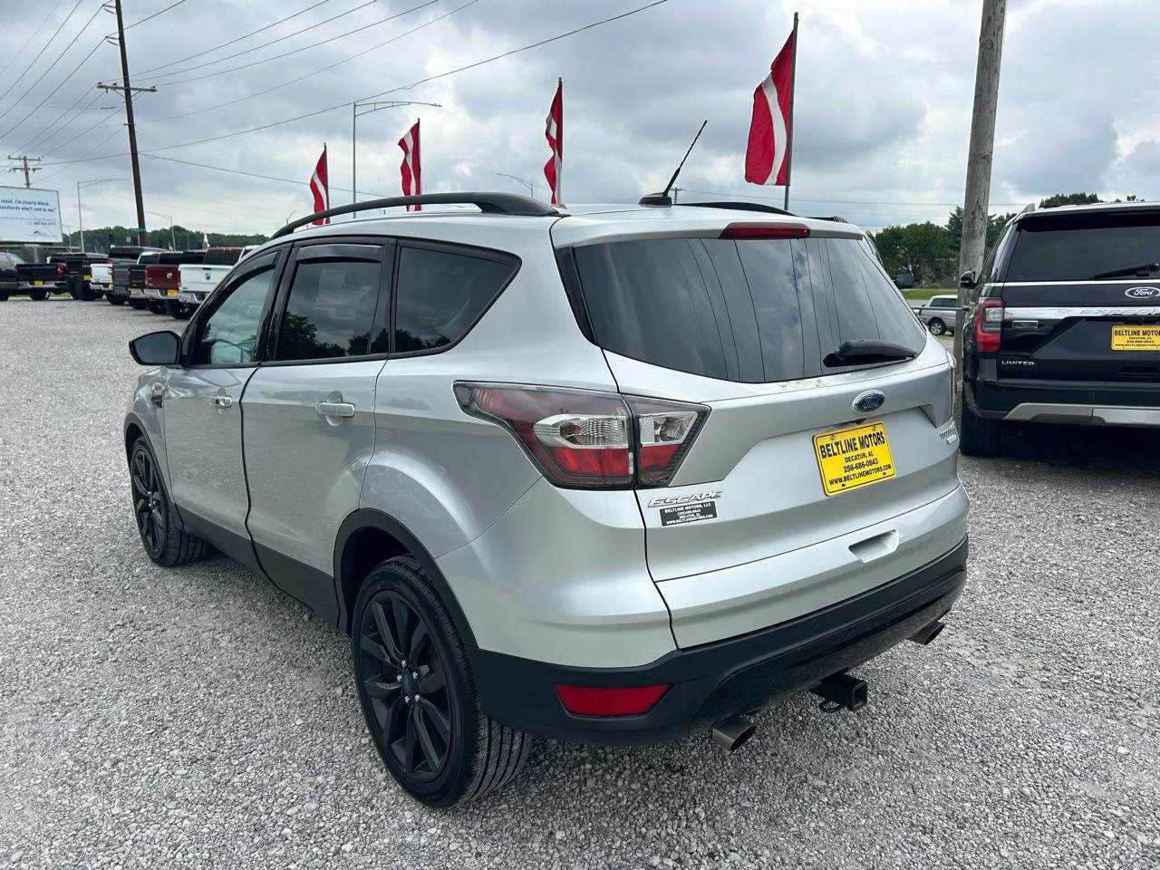 Used 2017 Ford Escape Titanium FWD image 18