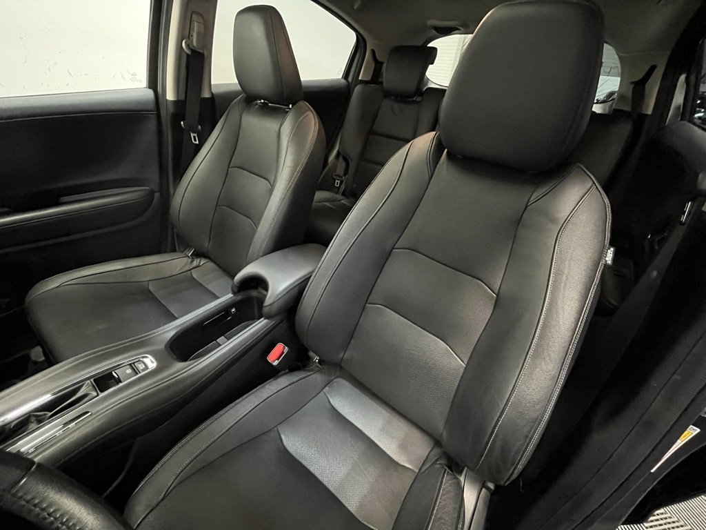 Used 2021 Honda HR-V EX-L image 11