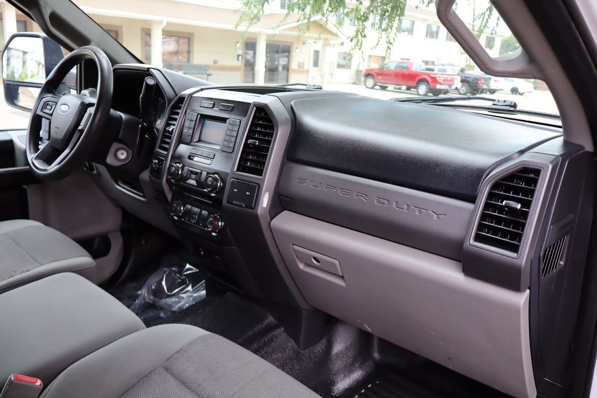 Used 2018 Ford F250 XL w/ Power Equipment Group AWD/4WD image 17