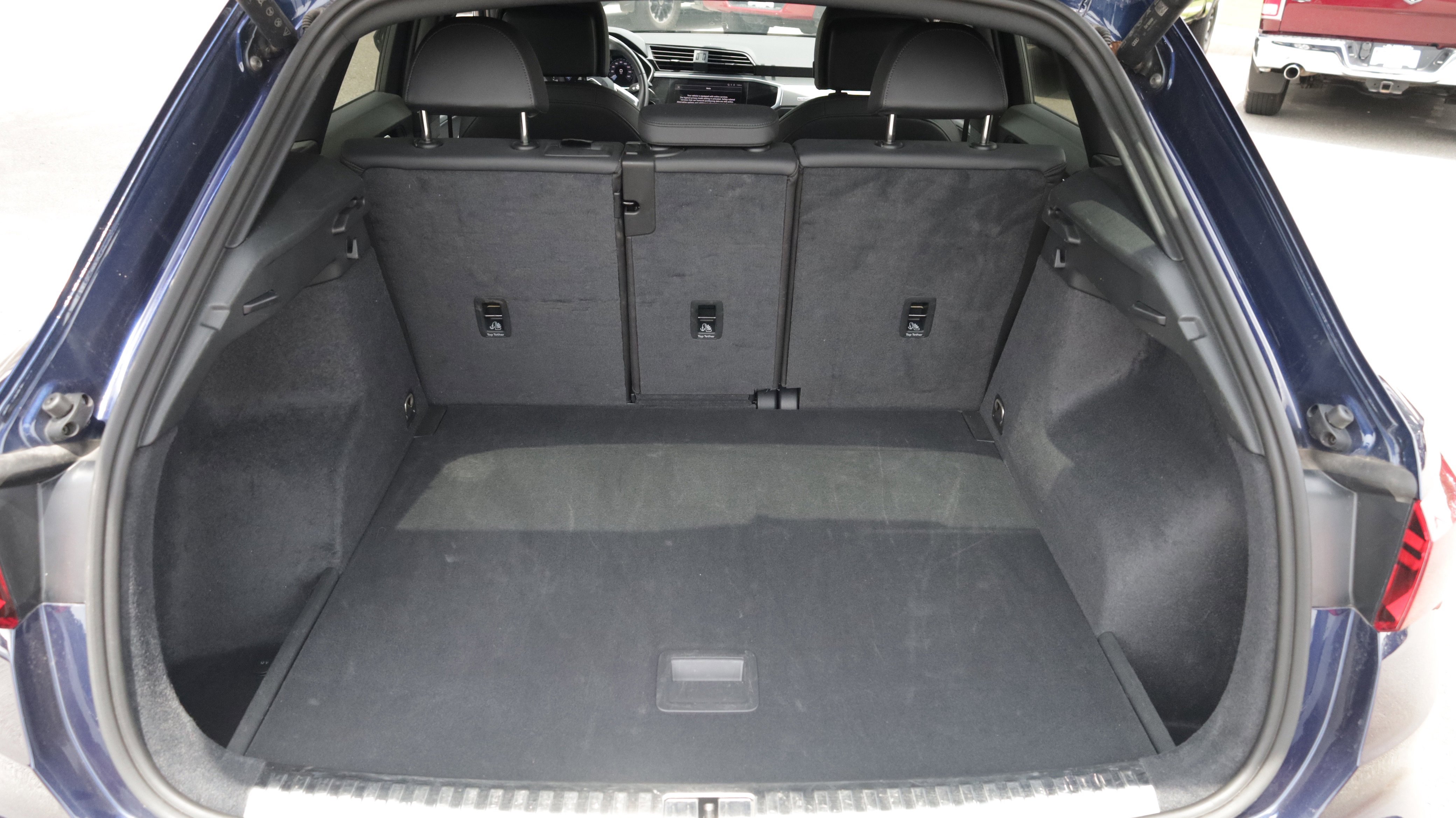 Used 2025 Audi Q3 2.0T Premium AWD/4WD image 12