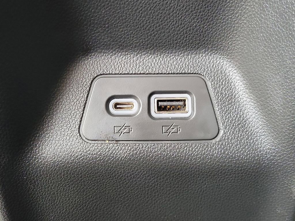 Used 2023 Buick Envision Preferred w/ Sport Touring Package AWD/4WD image 16