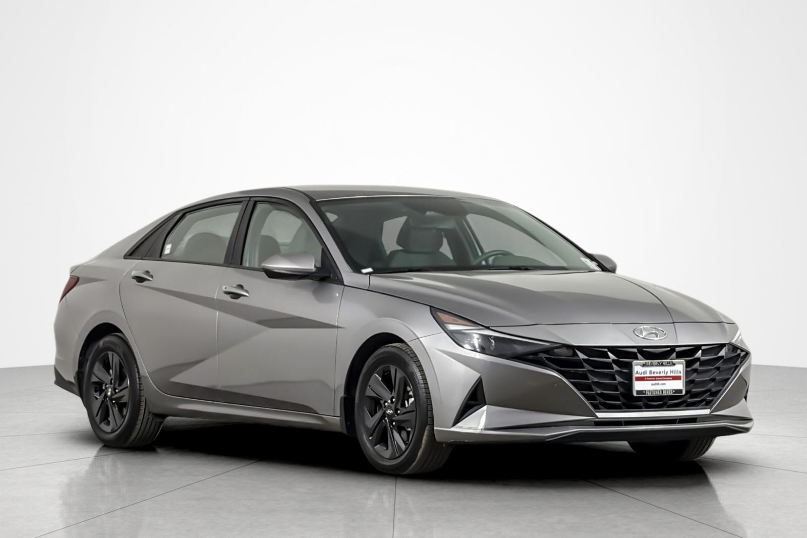 Used 2023 Hyundai Elantra SEL FWD image 7