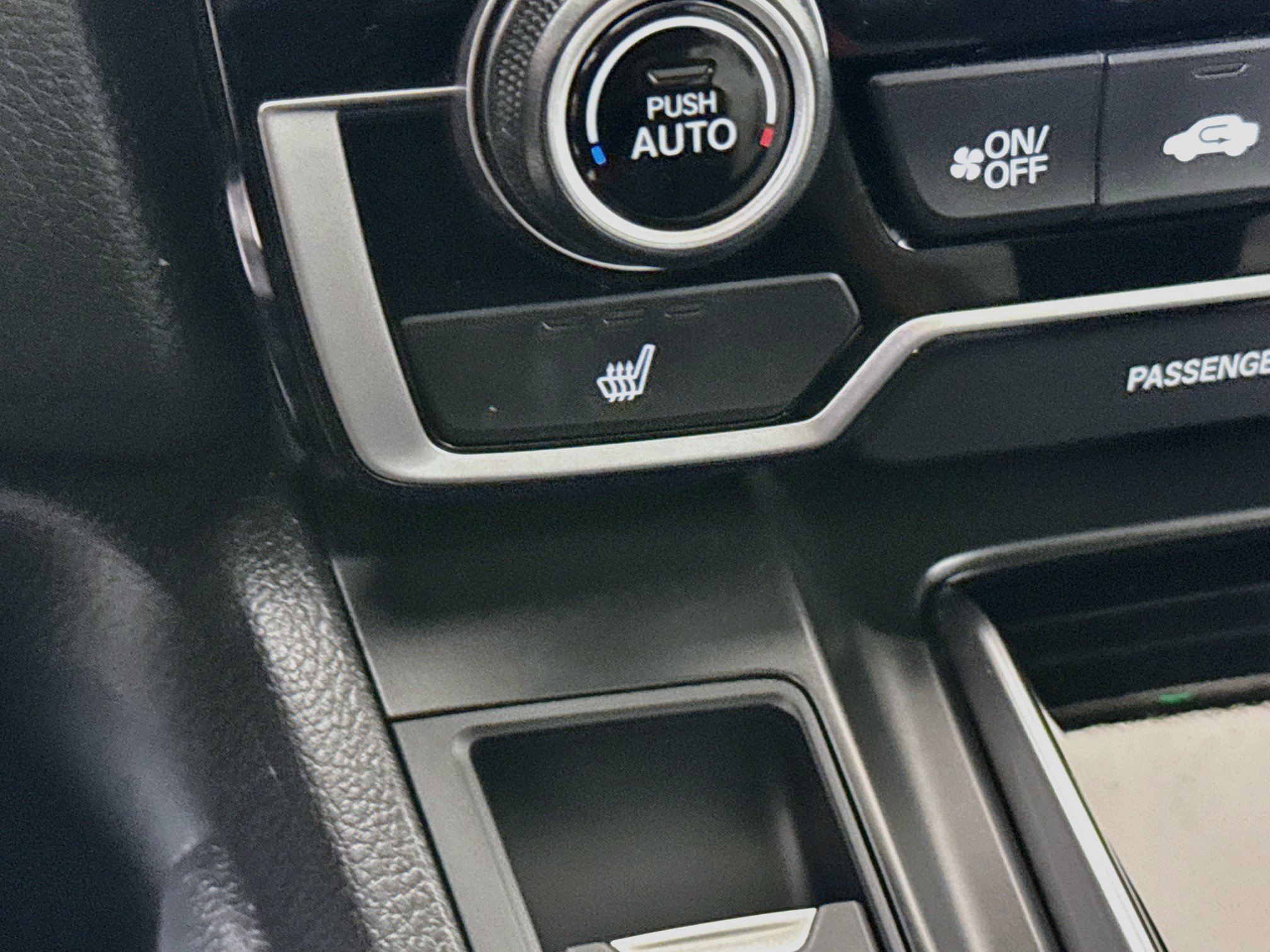 Used 2020 Honda CR-V Touring image 22