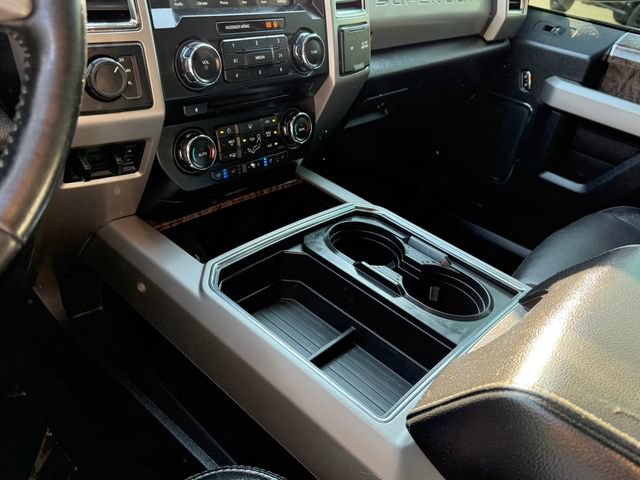 Used 2018 Ford F350 Lariat w/ Chrome Package AWD/4WD image 27