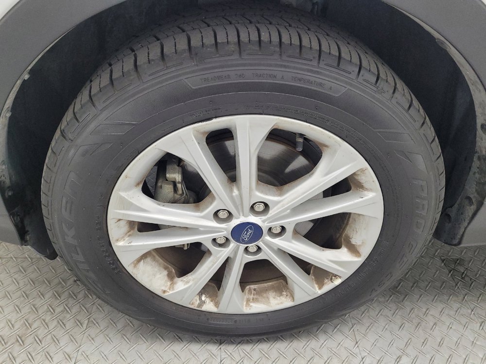 Used 2019 Ford Escape SE FWD image 31