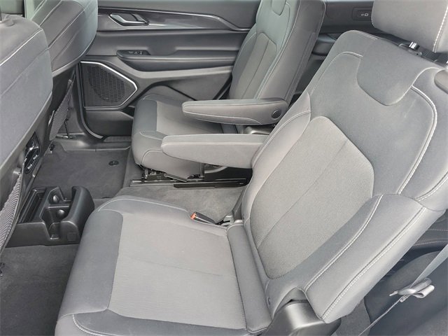 Used 2022 Jeep Grand Cherokee L Laredo w/ Luxury Tech Group I image 10