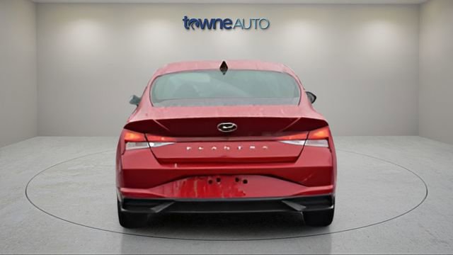 Used 2023 Hyundai Elantra SEL w/ Convenience Package FWD image 6