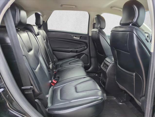 Certified 2018 Ford Edge Titanium w/ Technology Package image 16