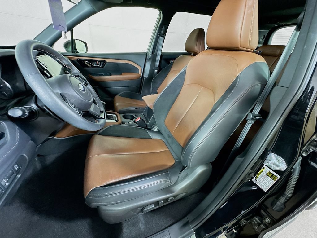 Used 2025 Subaru Forester Touring AWD/4WD image 25