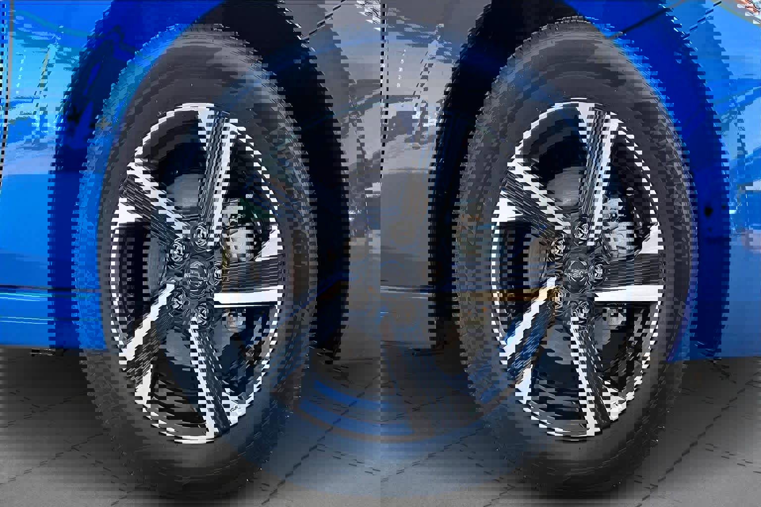 Used 2025 Nissan Sentra SV image 10