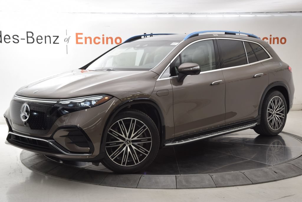 New 2026 Mercedes-Benz EQS 400 4MATIC SUV image 2