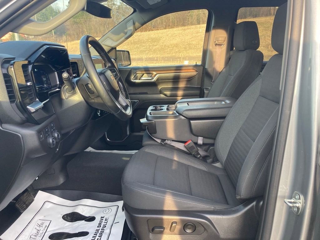 Used 2023 Chevrolet Silverado 1500 LT image 26