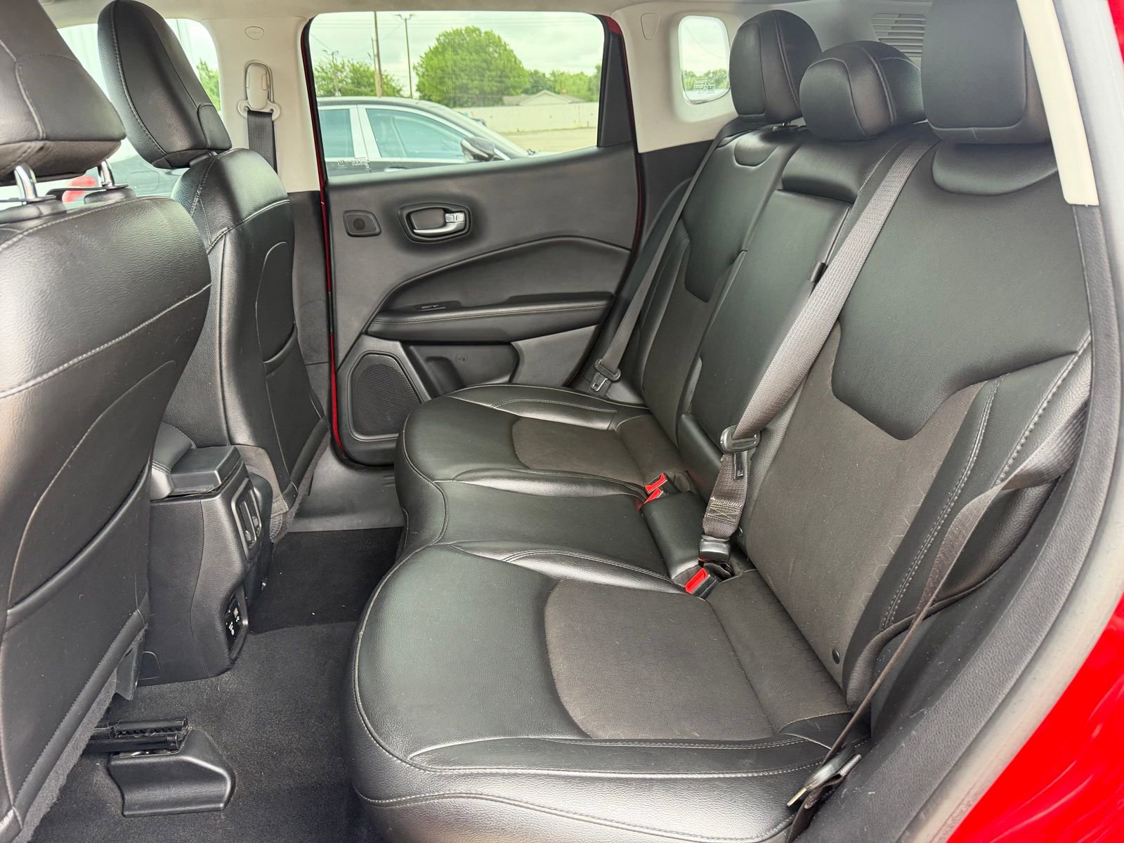 Used 2021 Jeep Compass Latitude w/ Sun and Sound Group image 20