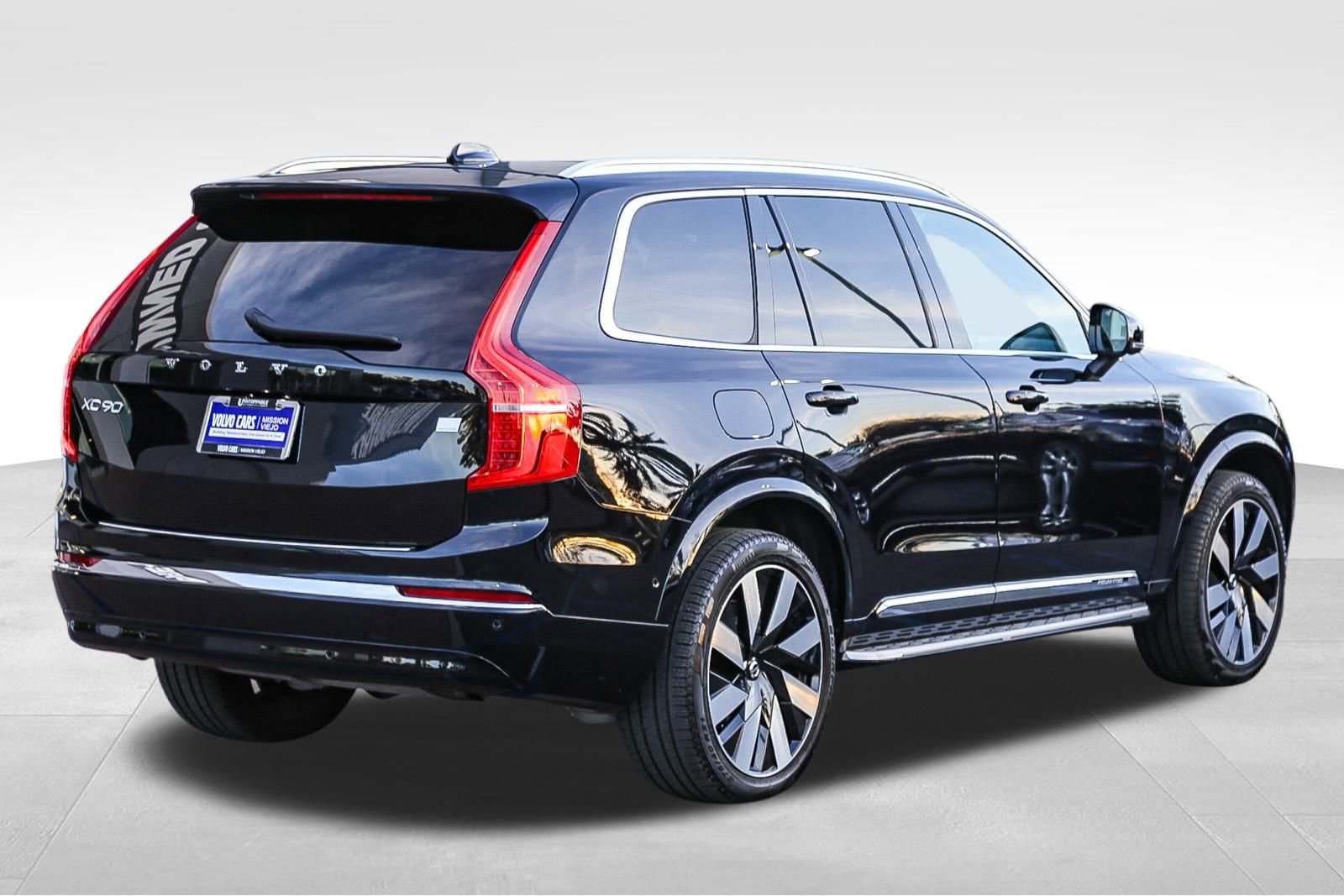 Used 2023 Volvo XC90 T8 Ultimate image 10