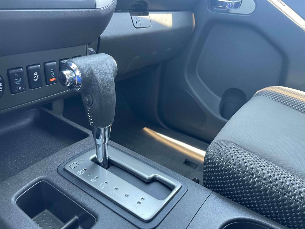 Used 2019 Nissan Frontier PRO-4X AWD/4WD image 30